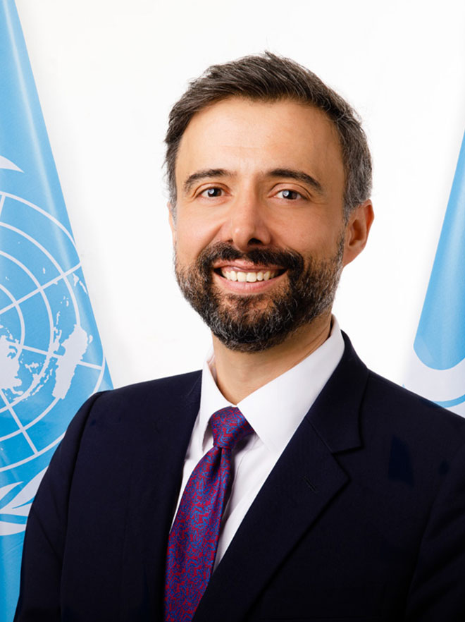 Alvaro Lario