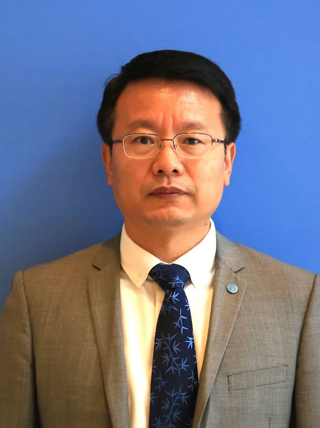 Lifeng Li